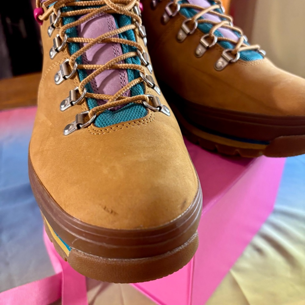 Timberland Euro Waterproof Hiker Boot In Wheat Nubuck Leather Size 10 Womenโs ๐ - Picture 14 of 16